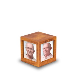 Houten urn - MDF urn met foto's bruin